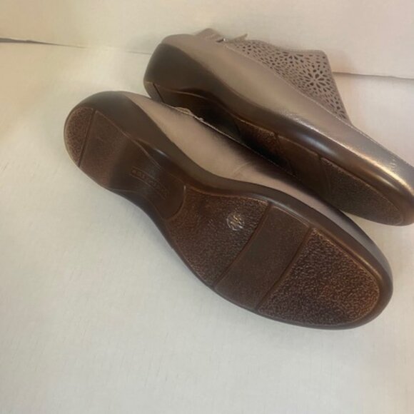 Easy Spirit Women's Leather Dawn Slingback Clog Metallic Pewter Size 9.5M - Picture 5 of 5